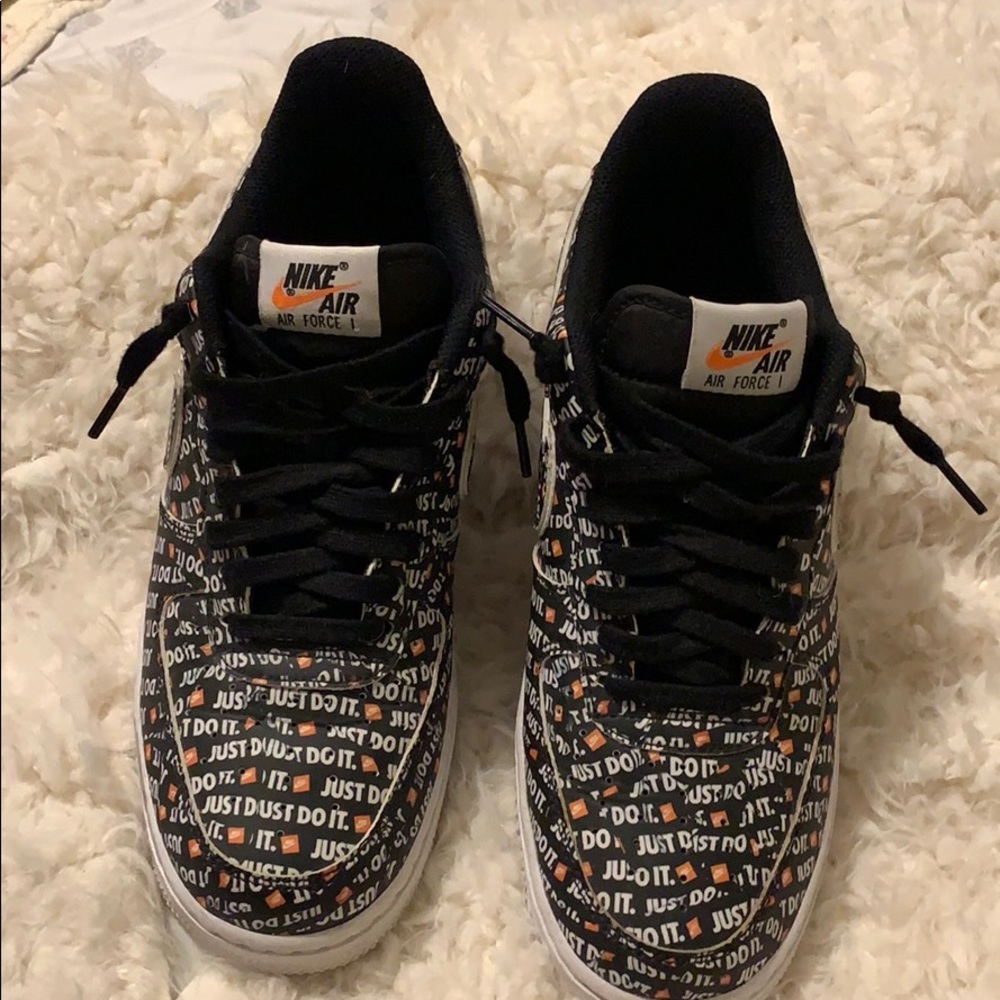 Men’s Nike Air, Airforce One Shoes